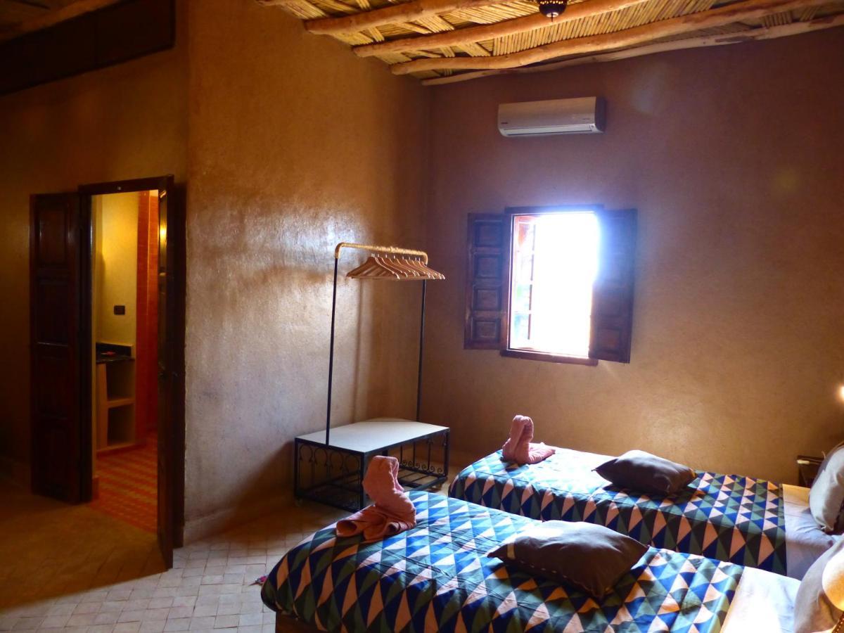 Riad Caravasar Merzouga Exterior foto