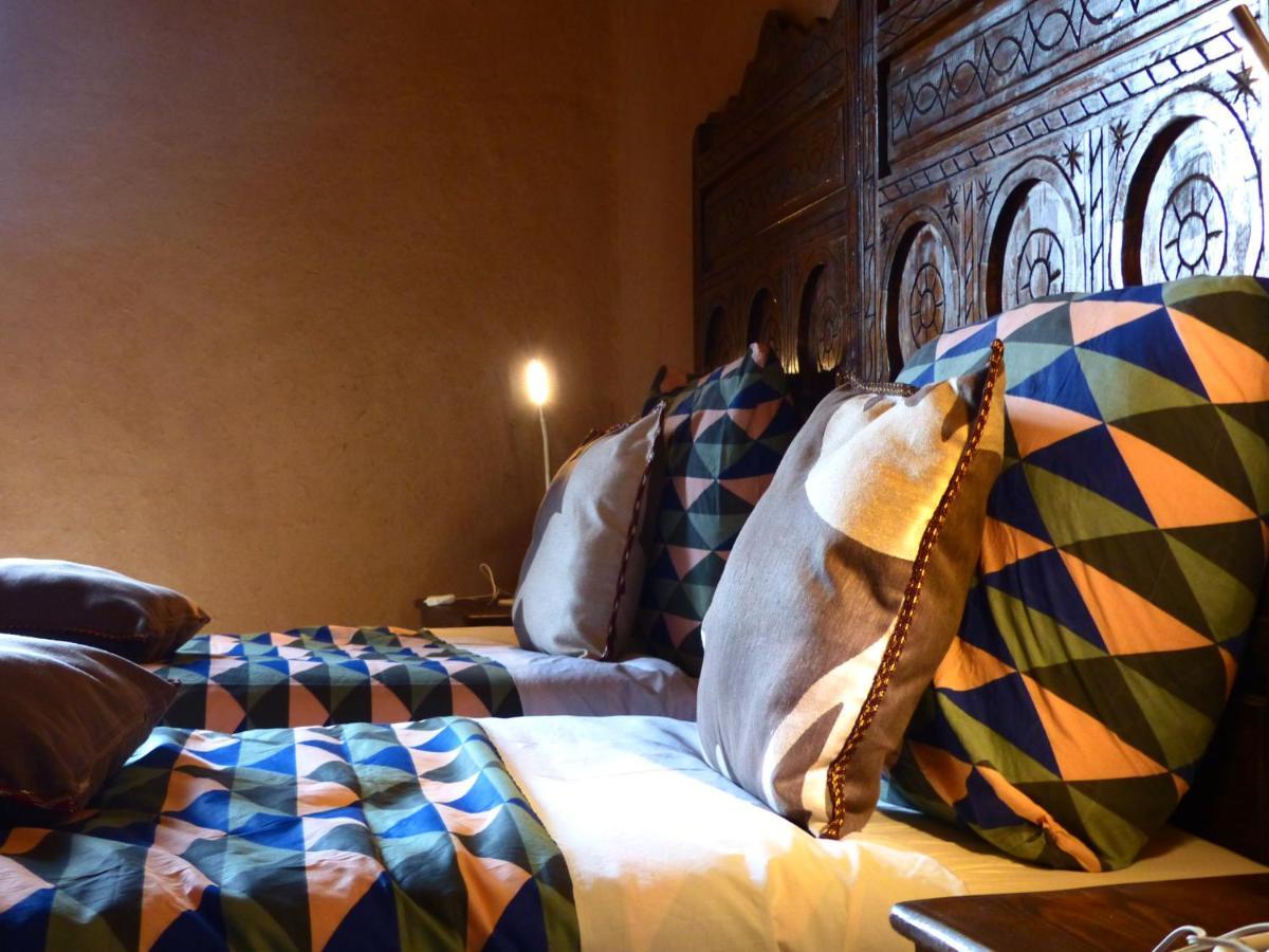 Riad Caravasar Merzouga Exterior foto